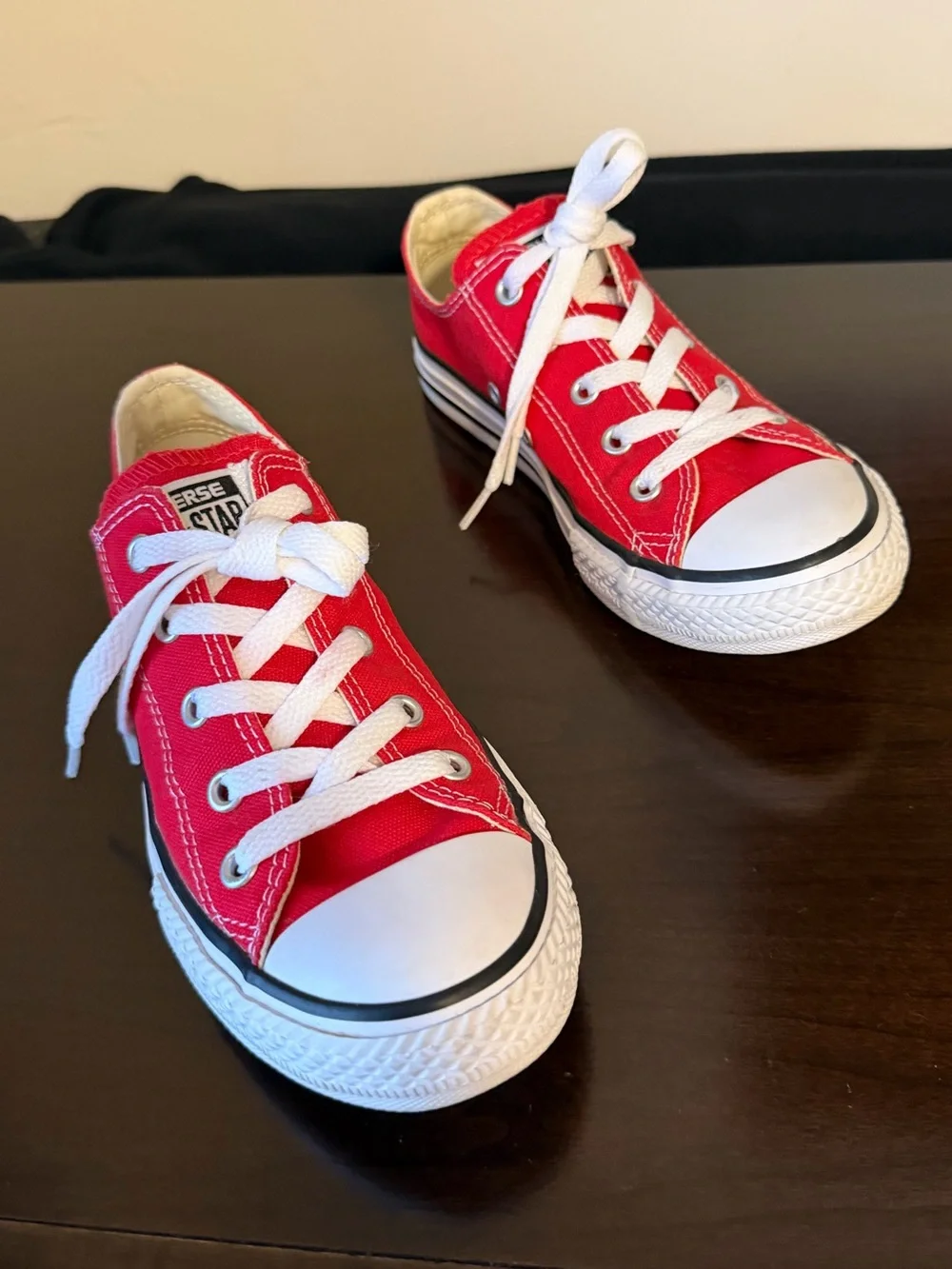 Converse Red Low-Top Kids Sneakers with White Laces